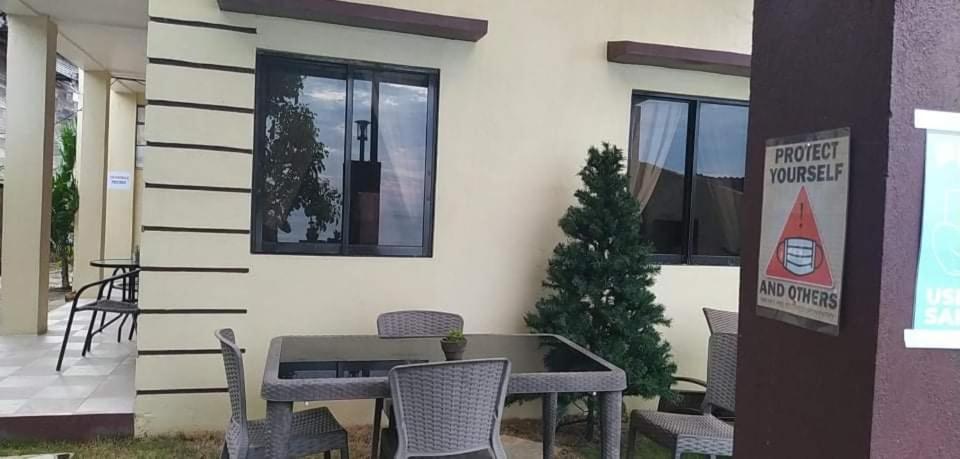 Melronz Inn Oslob Exteriér fotografie